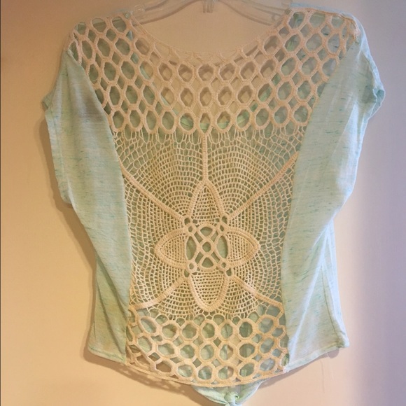 Crochet Back Cropped Tye off Shirt