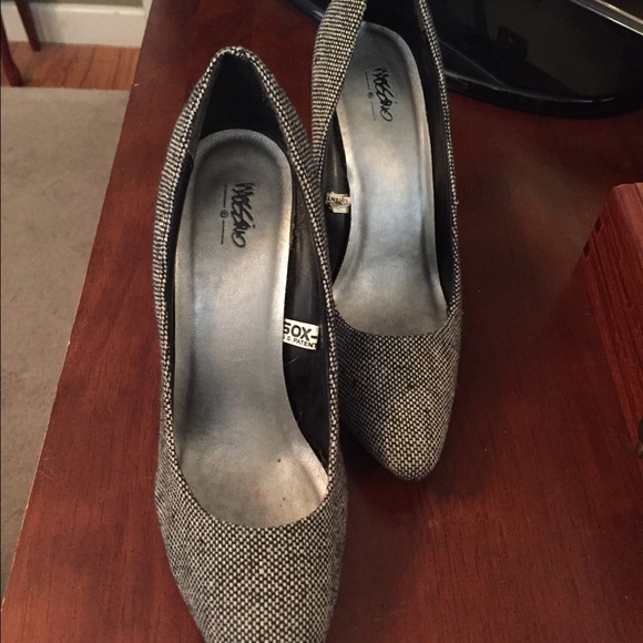 Tweed high heels - Picture 3 of 4