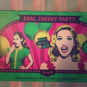 Benefit REAL CHEEKY PARTY set