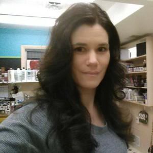 Meet your Posher, Angela