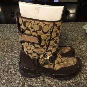 Coach snow boots