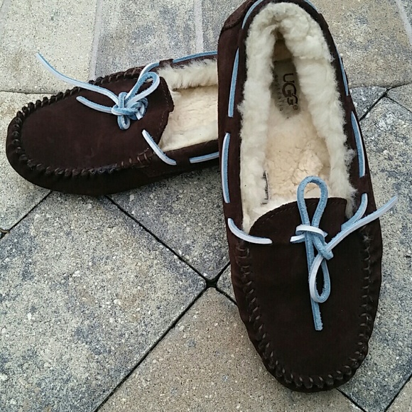 UGG Shoes - Ugg slippers EUC sz 8