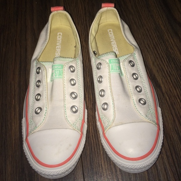 Lace less converse