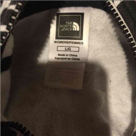 North face - Picture 3 of 3