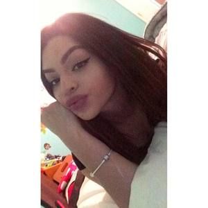 Meet your Posher, Monica