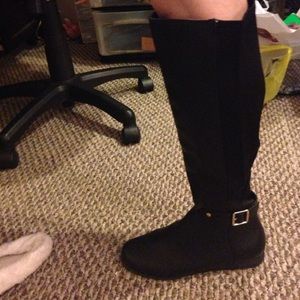 Black boots
