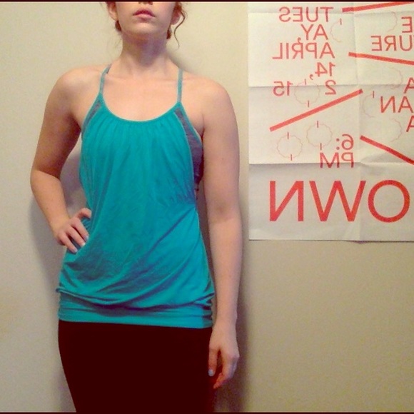 Lululemon no limits tank Sz 4 teal space dye