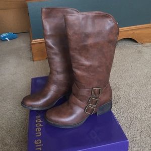 Madden Girl Dakotaaa boot