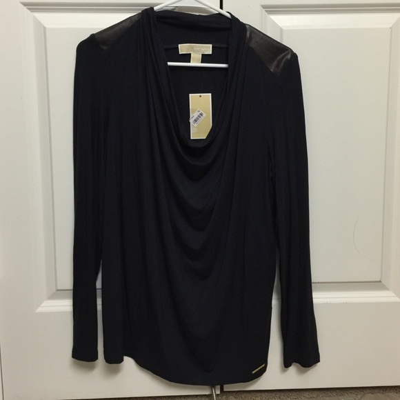 Auth MK long sleeve top