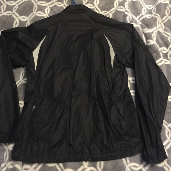 Outdoor Research lightweight running jacket size S - Picture 2 of 2
