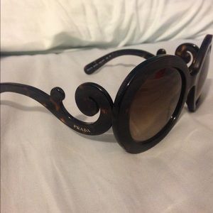 ❌TRADED❌Prada Baroque Sunglasses