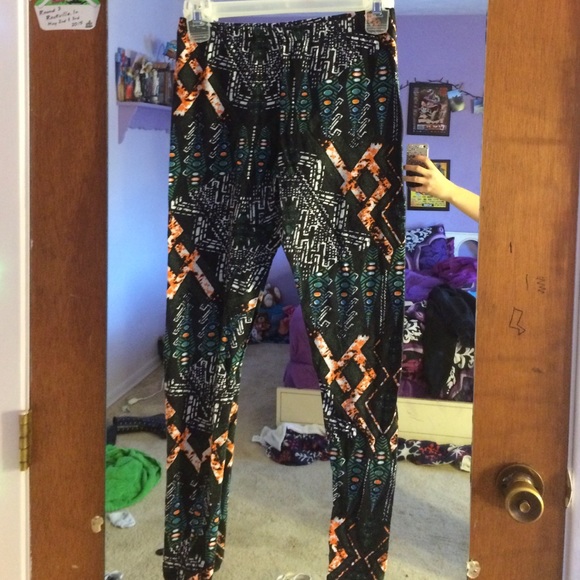 Tribal Print Leggings!