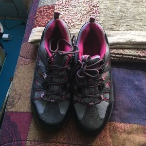 Bearpaw hiking shoes