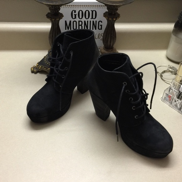 Steve Madden boots