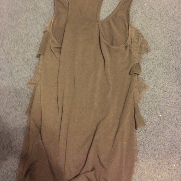 ruffled top - Picture 4 of 4