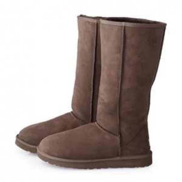 Tall brown uggs