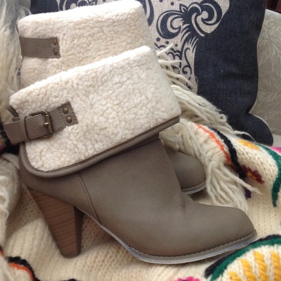 Rue21 Shoes - SHEARLING STYLE BOOTS