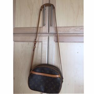 *SOLD* Louis Vuitton Blois Monogram Crossbody Bag