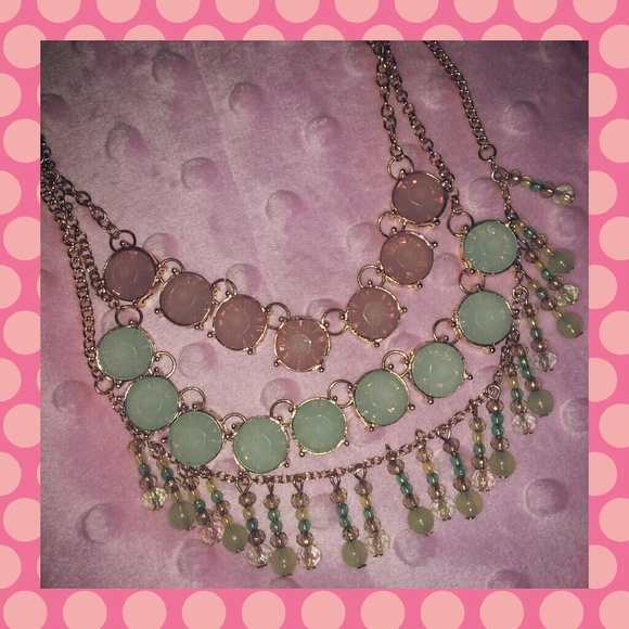 Statement necklace