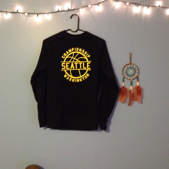 Navy Crewneck Graphic Sweatshirt - Size XS