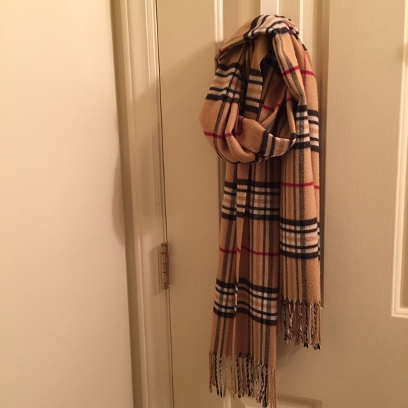 Plaid checked scarf