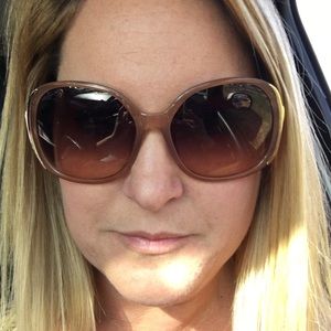 Meet your Posher, Kari