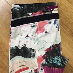 LULULEMON crop leggings