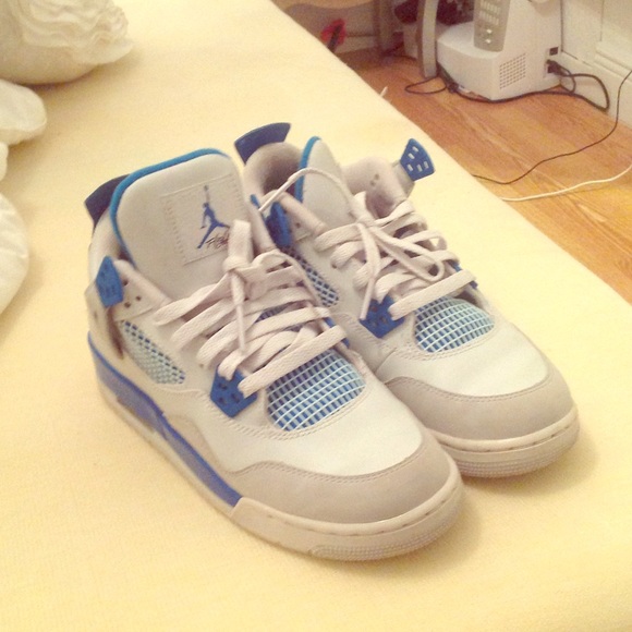 Military 4's jordans