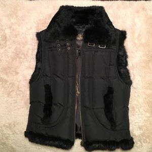 Guess puffer vest