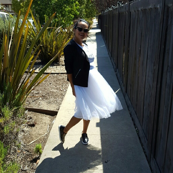 [hello] there! - Picture 2 of 4