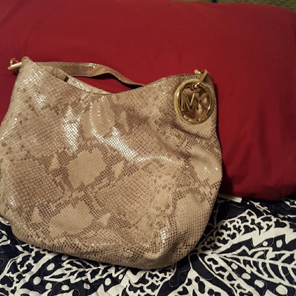 Purse - Picture 1 of 1