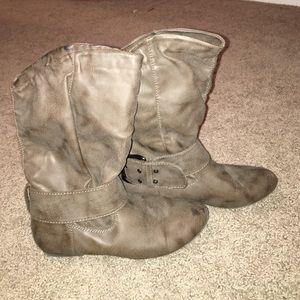 Tan low boots with a buckle