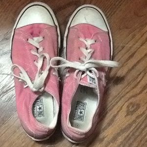 Pink converse