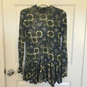 FREE PEOPLE slouchy long-sleeve dress - LIKE NEW!