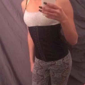 Corset belt/waist trainer