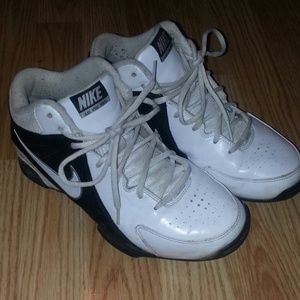 Nike mid sneakers size 7.5