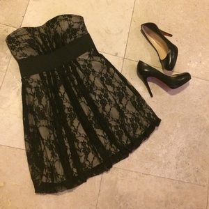 Speechless strapless crochet dress