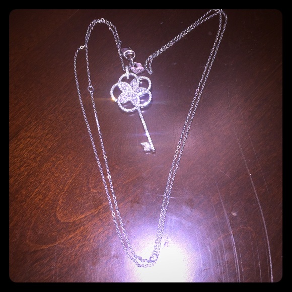 Balthazar Clear Crystal Pendant