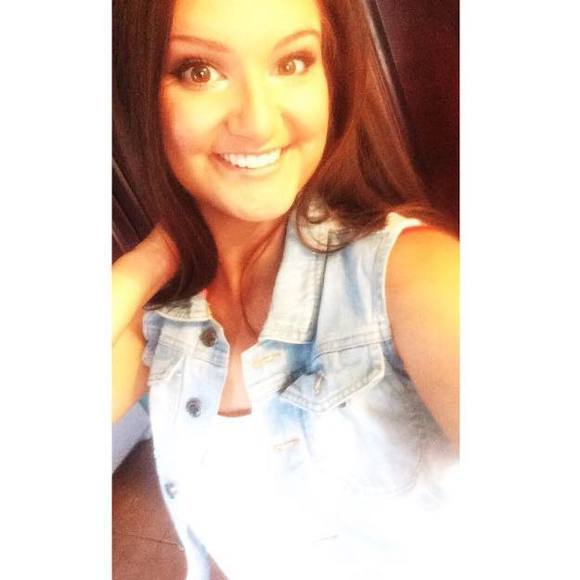 Meet your Posher, Annika