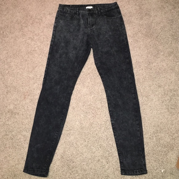 High waisted acid wash jeans