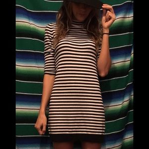 Black and white stripe quarter sleeve dress