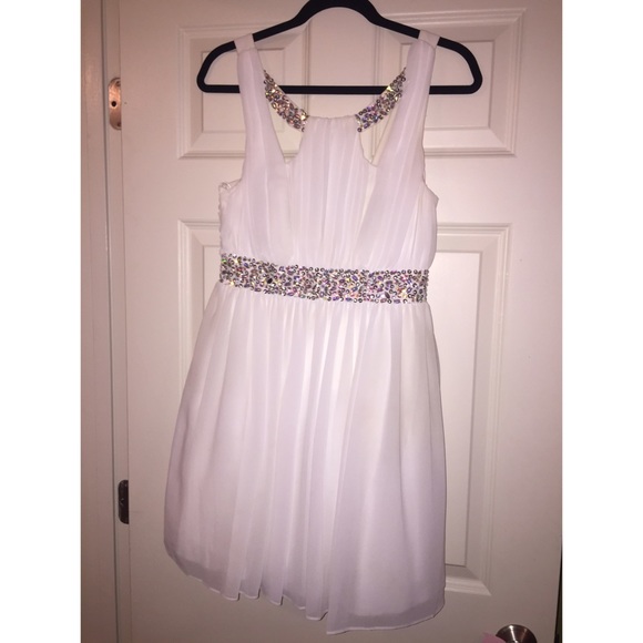 Formal dres - Picture 1 of 2