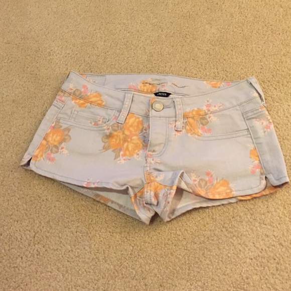 American eagle floral Jean shorts