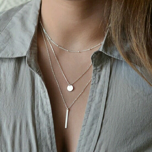 Jewelry - Beautiful Silver color necklace
