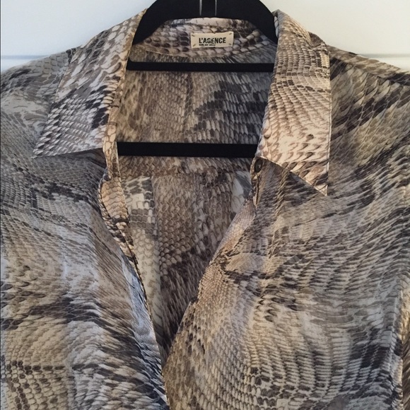 L'Agence snake printed blouse - Picture 2 of 3