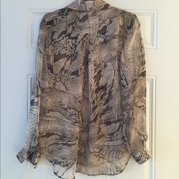 L'Agence snake printed blouse - Picture 3 of 3