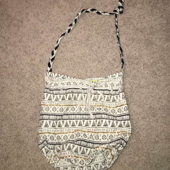 Cross body Aztec purse