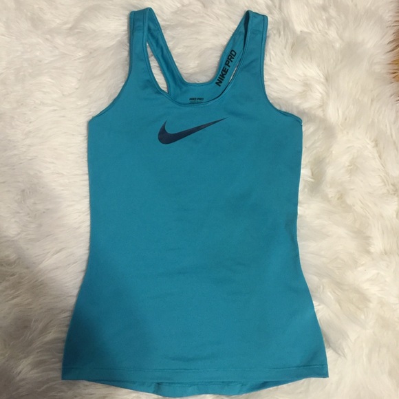 Nike pro workout tank