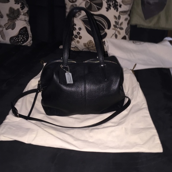 Black Coach Pebble Handbag - Picture 1 of 4