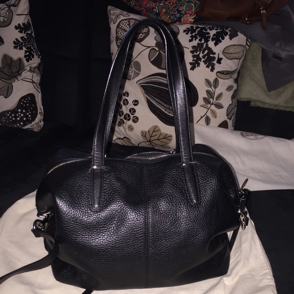 Black Coach Pebble Handbag - Picture 4 of 4